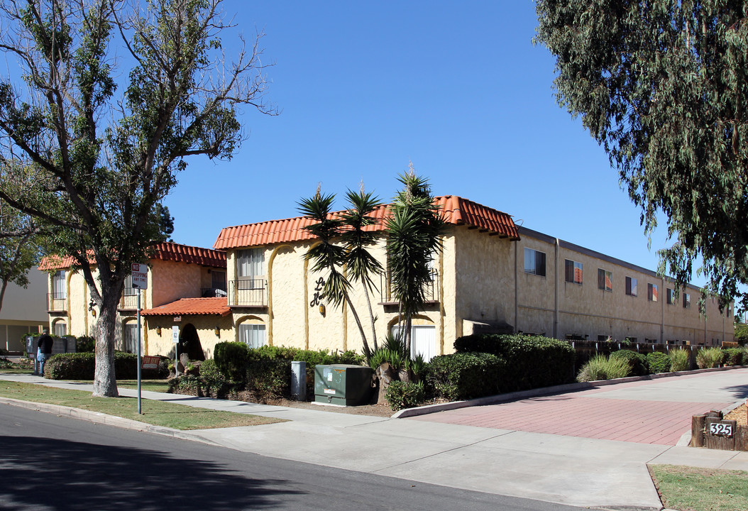 La Hacienda Apartments in Chula Vista, CA - Building Photo