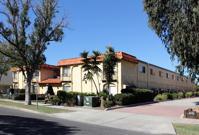 La Hacienda Apartments