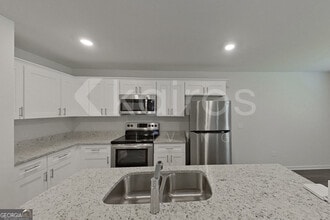 142 Western Red Cedar Dr in Springfield, GA - Building Photo - Building Photo