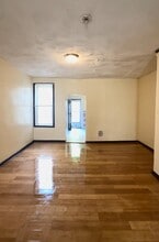 6431 Grays Ave in Philadelphia, PA - Building Photo - Building Photo
