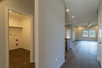 20241 Portbec Dr in New Caney, TX - Building Photo - Building Photo