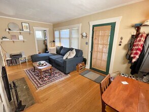 6548 7th Ave NW in Seattle, WA - Building Photo - Building Photo