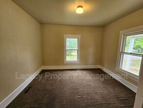 1114 Donovan St in Burlington, NC - Building Photo - Building Photo