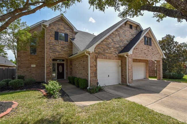 property at 21223 Pennshore Ln