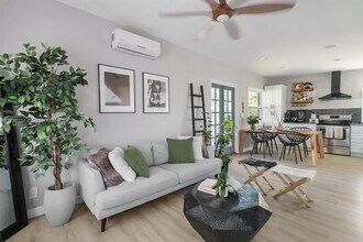 809 NE 4th St in Deerfield Beach, FL - Building Photo - Building Photo