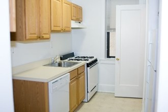 Les Gertrude Apartments in Red Bank, NJ - Building Photo - Interior Photo