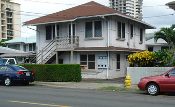 2304 FERN St in Honolulu, HI - Building Photo - Building Photo