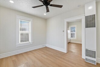 309 N Commercial Ave in Emmett, ID - Building Photo - Building Photo