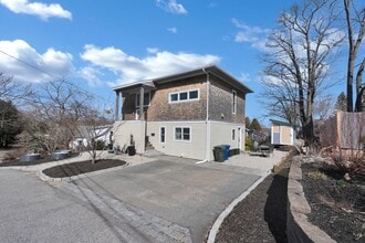 4 Gould Rd in South Portland, ME - Building Photo - Building Photo