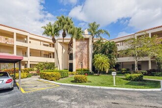 7460 La Paz Blvd in Boca Raton, FL - Building Photo - Building Photo