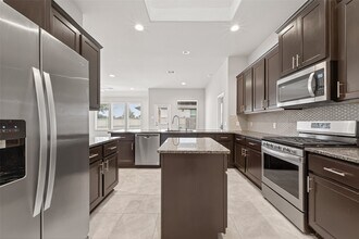 219 Verde Lake Way in Rosenberg, TX - Building Photo - Building Photo