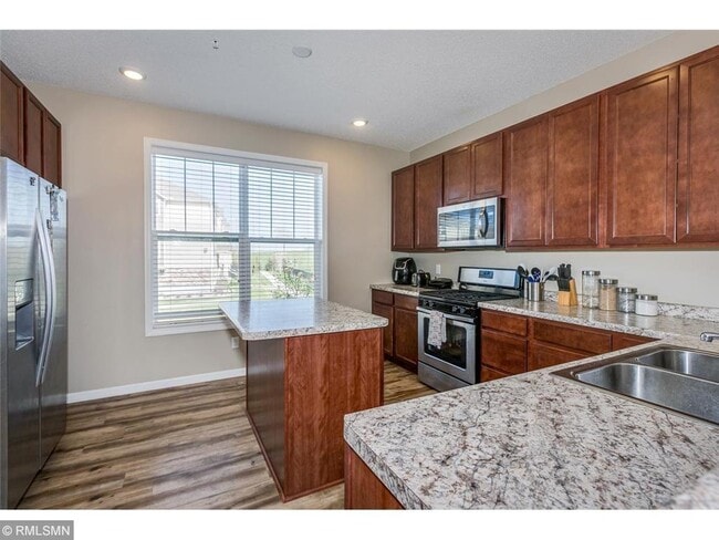 5149 95th Way N in Brooklyn Park, MN - Building Photo - Building Photo