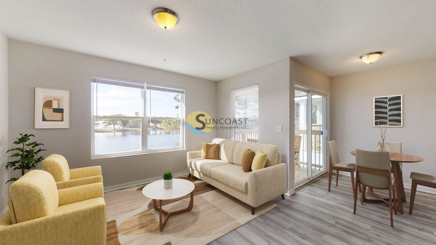 9067 Western Way in Jacksonville, FL - Building Photo