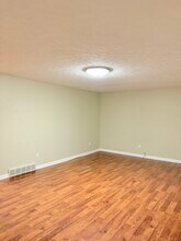 660 Plano Richpond Rd in Bowling Green, KY - Building Photo - Building Photo