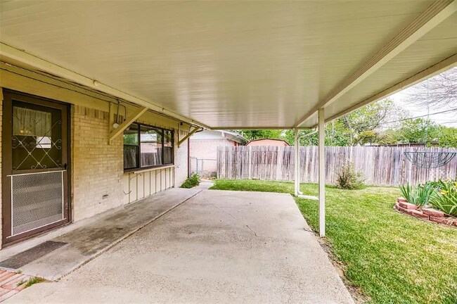 2958 Talisman Dr in Dallas, TX - Building Photo - Building Photo