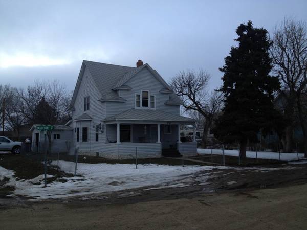 Hotel Berry Apartments in Velva, ND - Building Photo - Building Photo