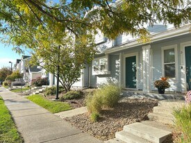 5875 N Biscay St in Denver, CO - Building Photo