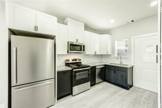 8157 Tate St in Houston, TX - Building Photo - Building Photo