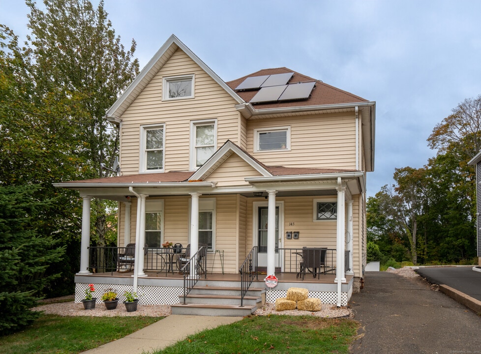145 Main St in East Haven, CT - Building Photo