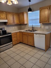 323 Cottonfield Ct, Unit 313 A in Ayden, NC - Foto de edificio - Building Photo