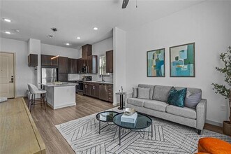 7455 W Camp Wisdom Rd in Dallas, TX - Building Photo - Building Photo