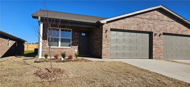 604 NW 69th Ave in Bentonville, AR - Building Photo - Building Photo