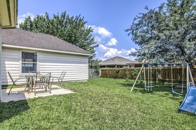 22907 Sebastian Dr in Porter, TX - Building Photo - Building Photo