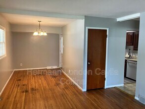 10442 Renfrew Dr in St. Louis, MO - Building Photo - Building Photo