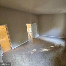 1509 Templeton Pl in Rockville, MD - Building Photo - Building Photo