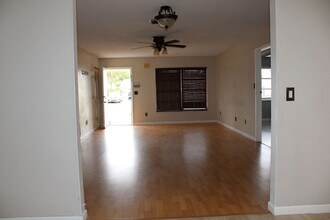 4521 Chamber Ct in Spring Hill, FL - Building Photo - Building Photo