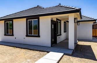 590 Lincoln Ave in Dinuba, CA - Building Photo - Building Photo
