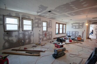 170 Calumet St-Unit -1 in Boston, MA - Building Photo - Building Photo