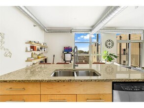 1211 Lagoon Ave in Minneapolis, MN - Building Photo - Building Photo