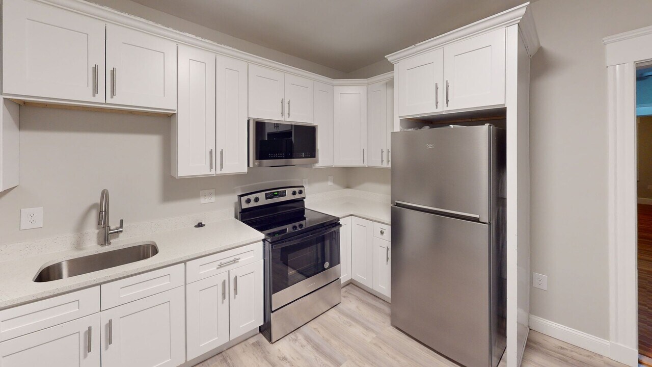 53 Alpha Rd in Boston, MA - Building Photo