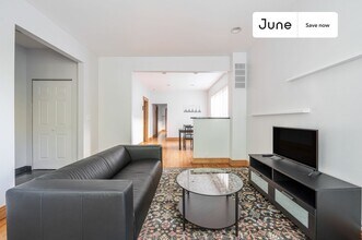 3020 N Sawyer Ave in Chicago, IL - Building Photo - Building Photo