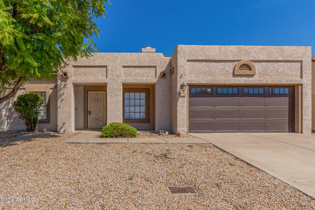 23825 N 41st Ave in Glendale, AZ - Foto de edificio - Building Photo