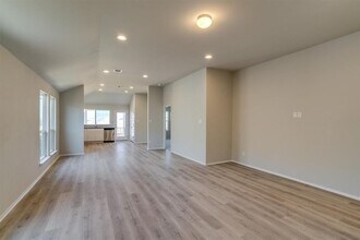 5616 Respinto Dr in Austin, TX - Building Photo - Building Photo