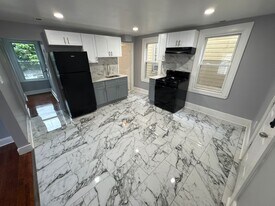 15 Hallock St, Unit 2A in New Haven, CT - Building Photo
