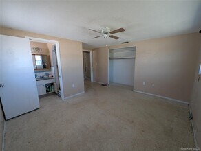 7416 Star Dust Dr in Glen Cove, NY - Building Photo - Building Photo