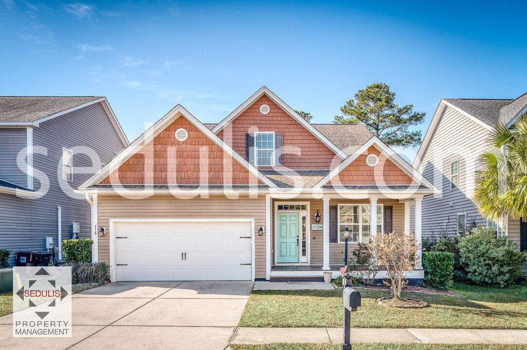 115 Waccamaw Cir in Moncks Corner, SC - Foto de edificio