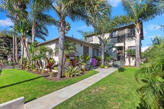 1902 Camino de la Costa in Redondo Beach, CA - Building Photo - Building Photo