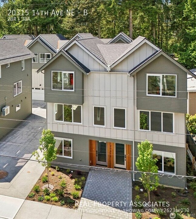 20315 14th Avenue Northeast in Shoreline, WA - Building Photo