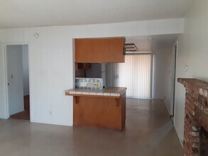 337 S Sunset St in Ridgecrest, CA - Building Photo - Building Photo