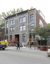 Atateken in Montréal, QC - Building Photo