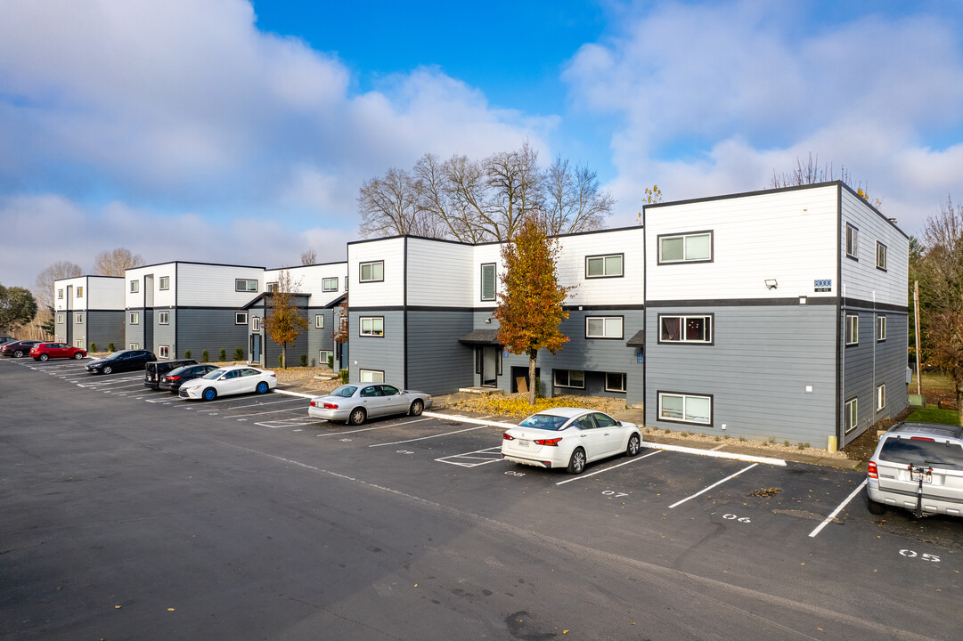 The Modern at Canyon Creek in Vancouver, WA - Foto de edificio