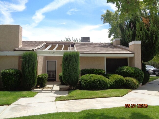 44121 Planet Cir