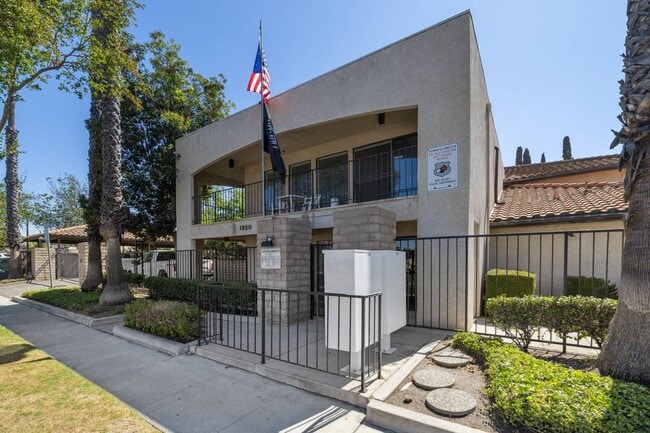 1850 Williams St in Simi Valley, CA - Building Photo - Building Photo