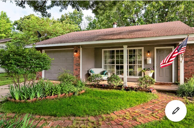 property at 865 W Lorena Ln