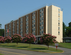 Hal Powell Apartments in Augusta, GA - Building Photo - Building Photo