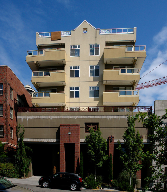 The Centre Court in Seattle, WA - Building Photo - Building Photo